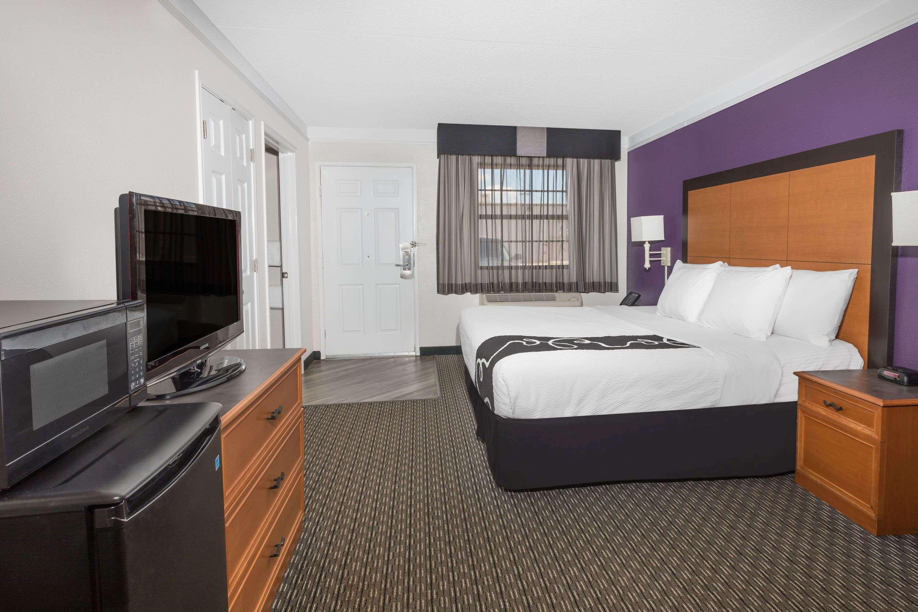 เบย์มอนต์ บาย วินด์แฮม กรีนวิลล์ วูดดรัฟ โร้ด Motel ภายนอก รูปภาพ