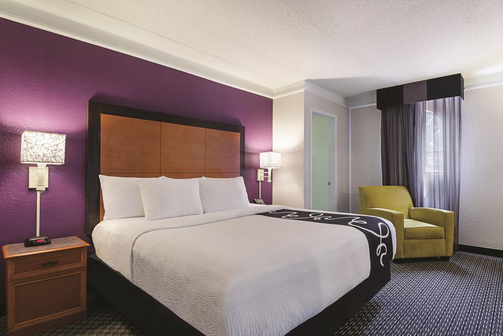 เบย์มอนต์ บาย วินด์แฮม กรีนวิลล์ วูดดรัฟ โร้ด Motel ภายนอก รูปภาพ