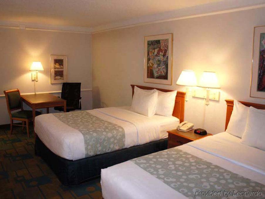 เบย์มอนต์ บาย วินด์แฮม กรีนวิลล์ วูดดรัฟ โร้ด Motel ภายนอก รูปภาพ