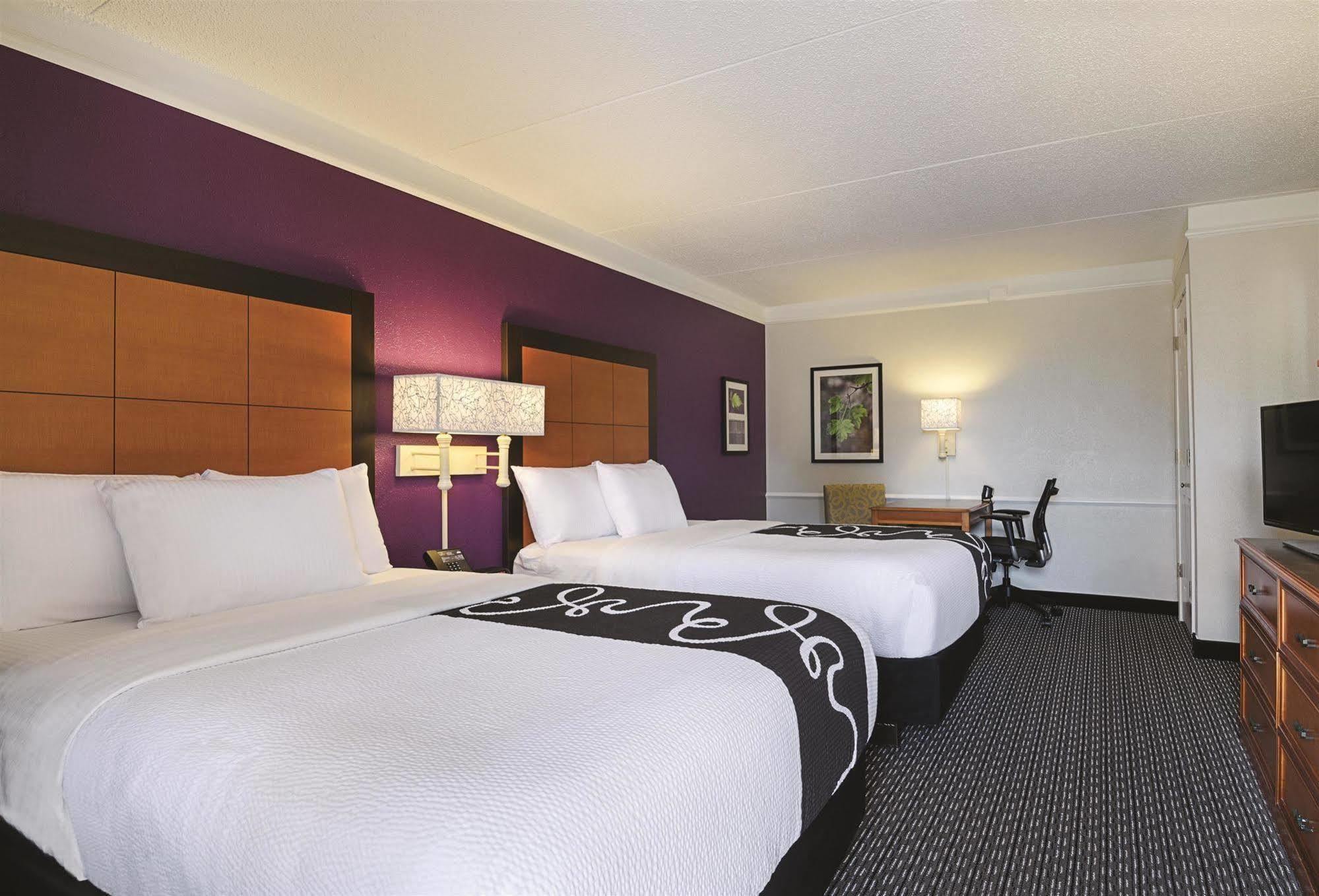 เบย์มอนต์ บาย วินด์แฮม กรีนวิลล์ วูดดรัฟ โร้ด Motel ภายนอก รูปภาพ