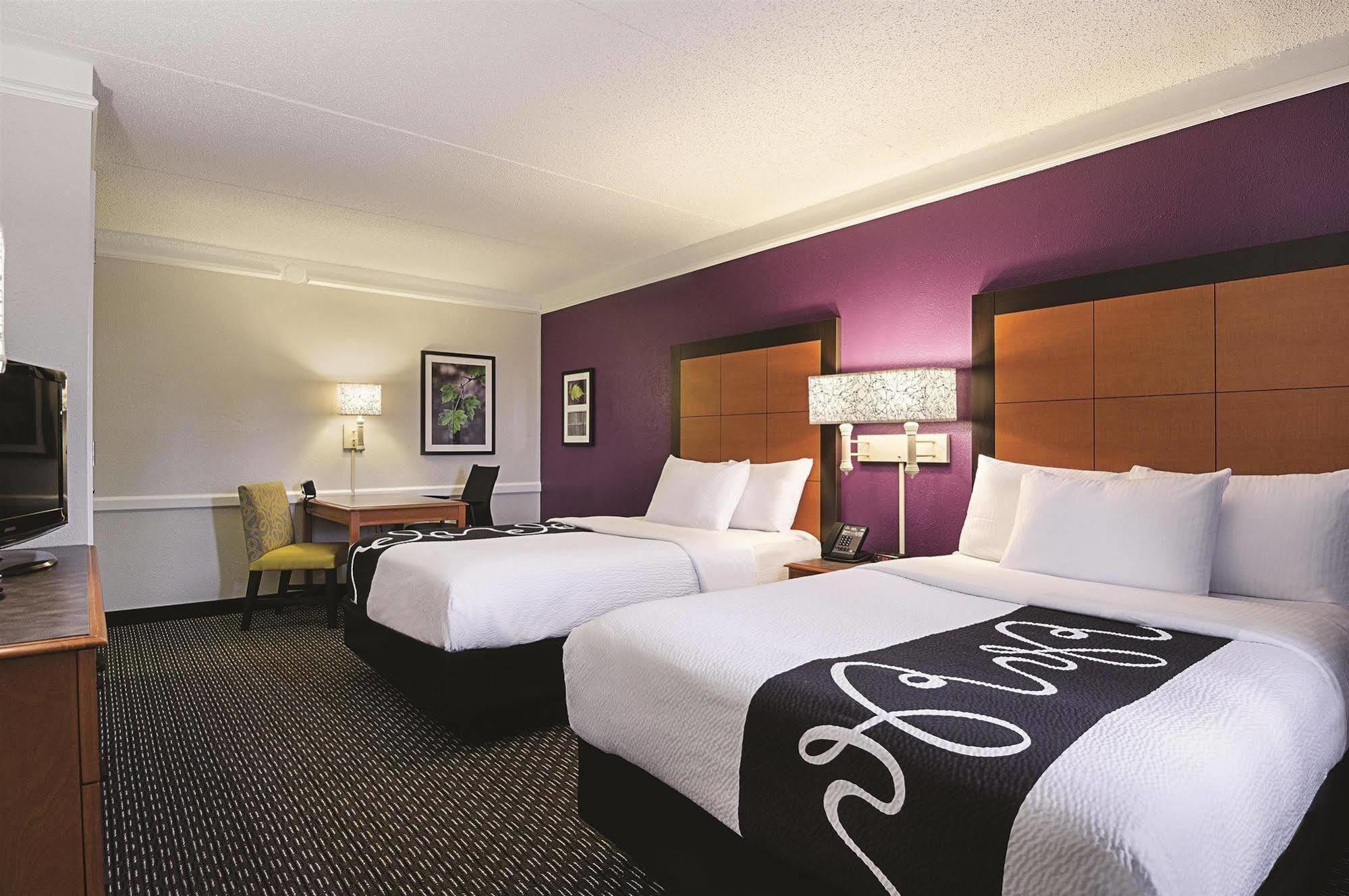เบย์มอนต์ บาย วินด์แฮม กรีนวิลล์ วูดดรัฟ โร้ด Motel ภายนอก รูปภาพ